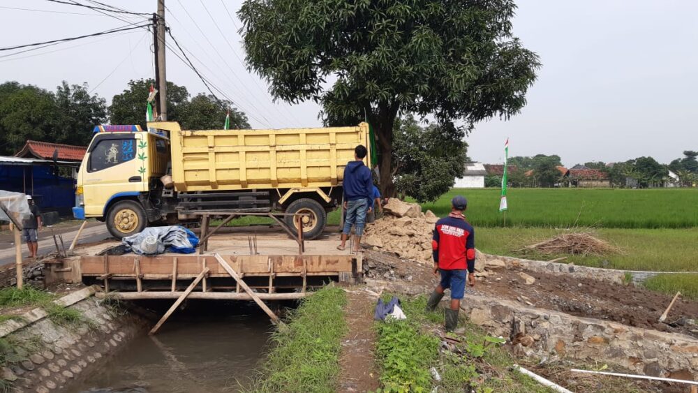 Pemakaian Perdana Jembatan Darurrohmah