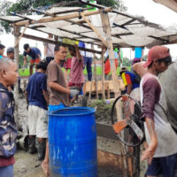 Proses pembangunan Jembatan Darurrohmah